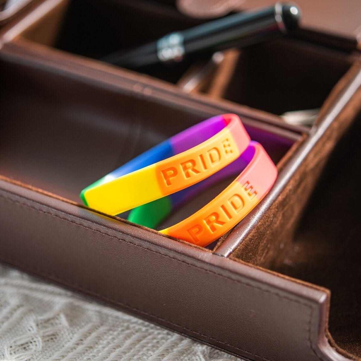 Premium Quality Rainbow Silicone Bracelets - Bulk Packs for Celebrating Diversity and Pride